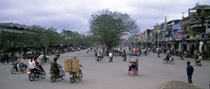 Straßenverkehr in Hue