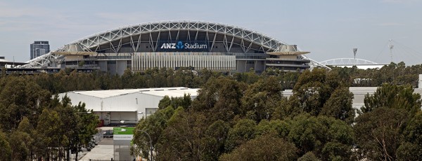 Blick vom Hügel: Sydney Olympic Park mit dem ANZ Stadium