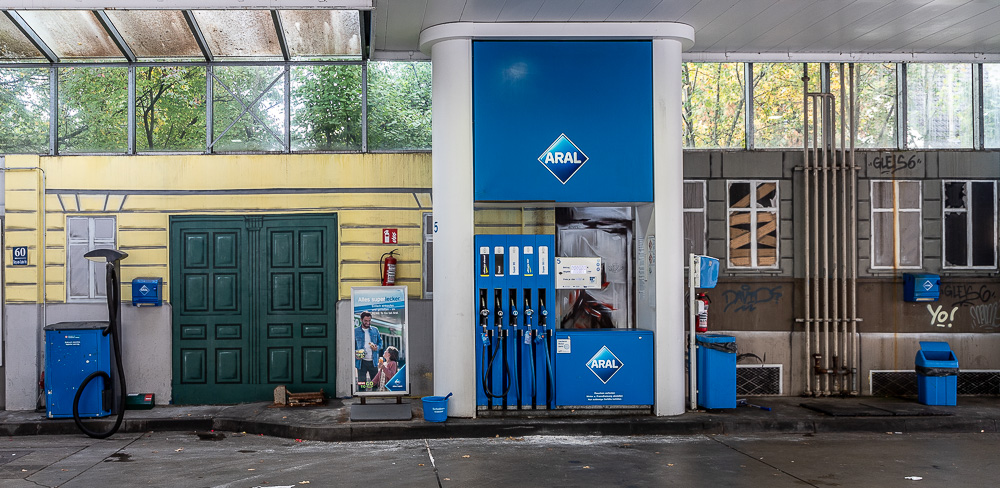 Berg-am-Laim-Straße: Aral-Tankstelle München