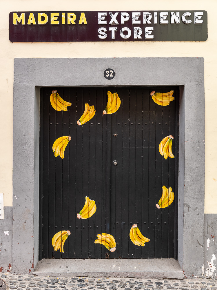 Zona Velha da Cidade: Rua dos Barreiros Funchal