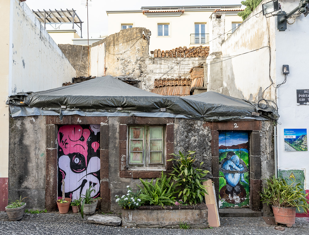 Zona Velha da Cidade: Largo do Corpo Santo Funchal