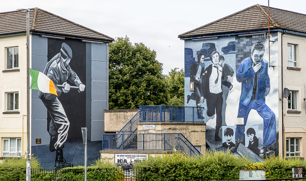 Bogside: Fahan Street / Rossville Street Derry/Londonderry