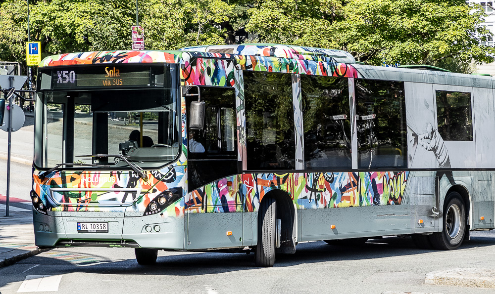 Olav Vs gate: Bus X50 Bemalung Stavanger
