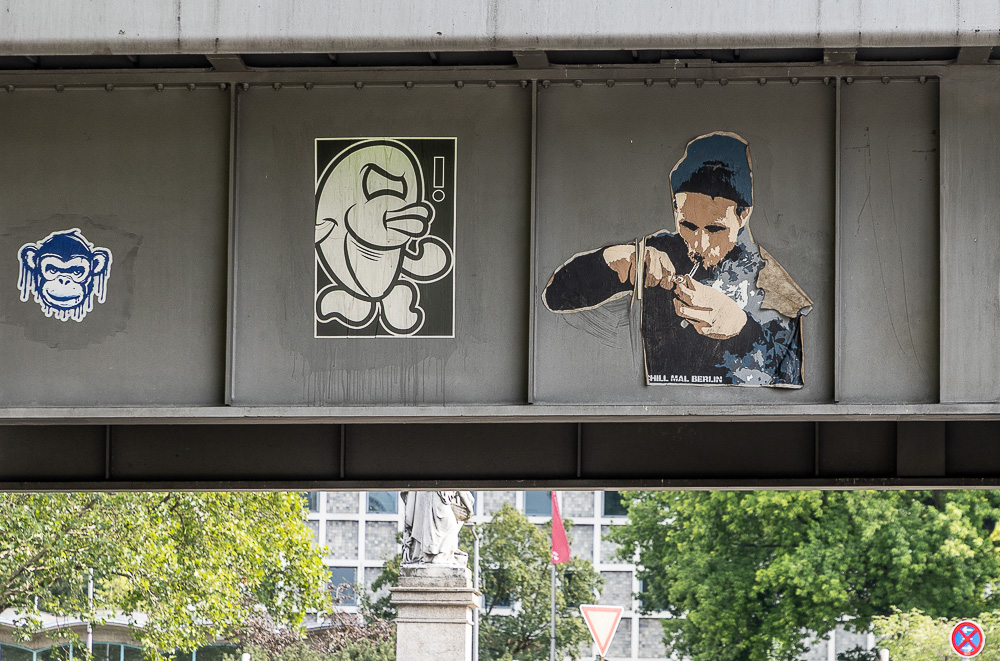 Mehringplatz / Hallesches Ufer: Viadukt der Linie U1 Berlin