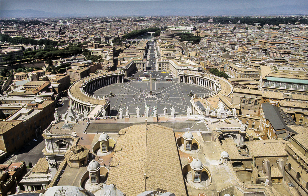 Blick von der Kuppel des Petersdom Rom