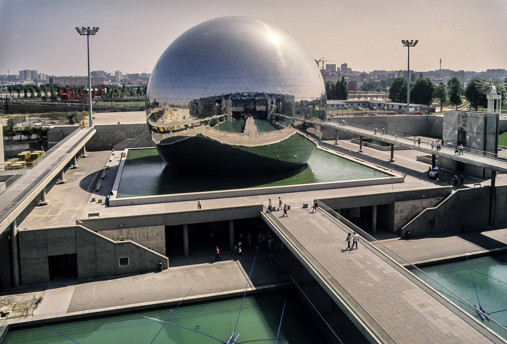 Parc de la Villette Paris mit La Géode in der Cité des Sciences et de l'Industrie